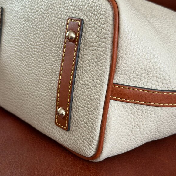 Dooney & Bourke Cream Leather Pebble Grain Handle Tote Bag + Matching Wallet - Picture 9 of 15